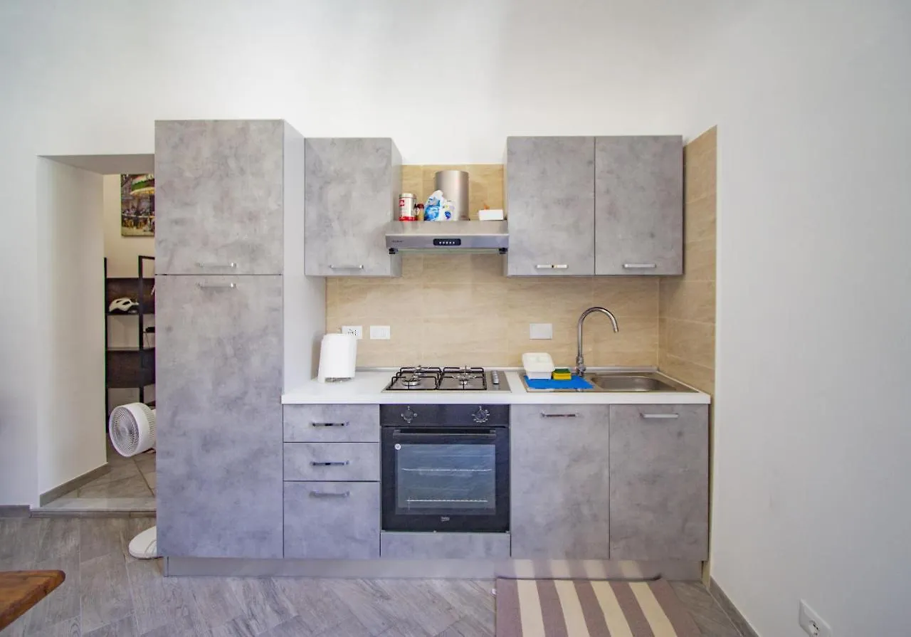 Garibaldi 57 Apartment Loano 0*,